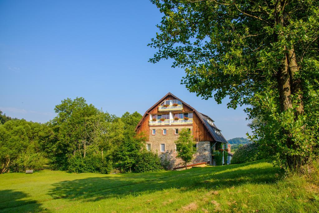 Hotel Frankenschleif 발드문첸 외부 사진