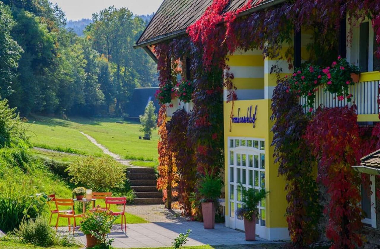 Hotel Frankenschleif 발드문첸 외부 사진