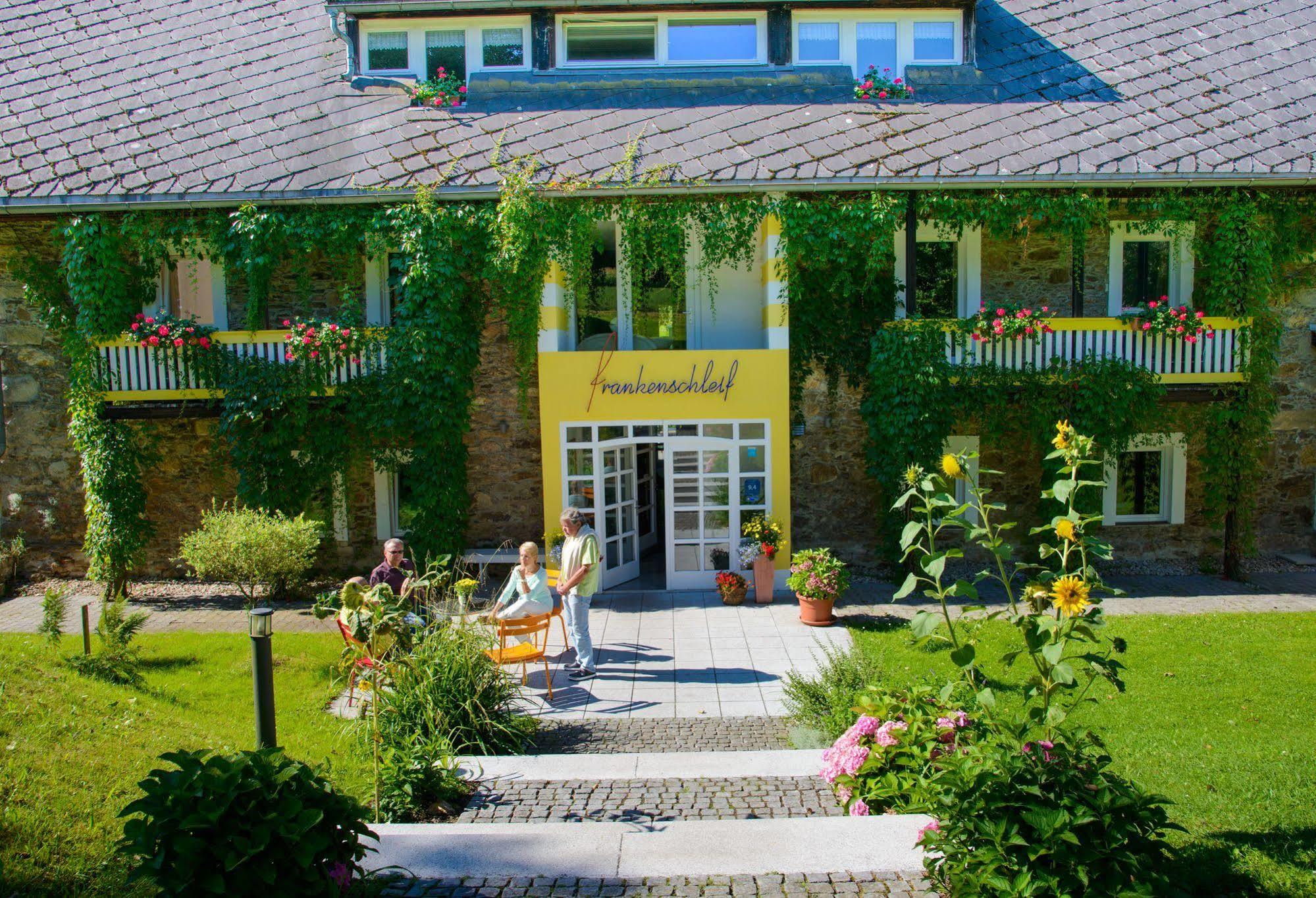 Hotel Frankenschleif 발드문첸 외부 사진